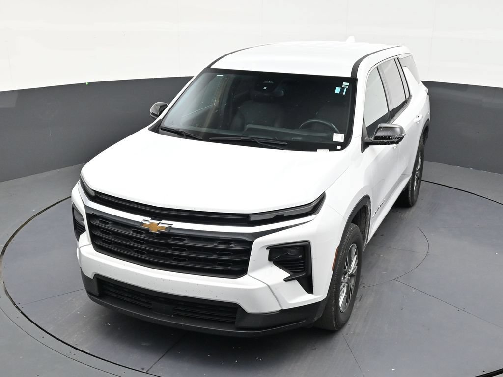 Used 2024 Chevrolet Traverse LS FWD image 19