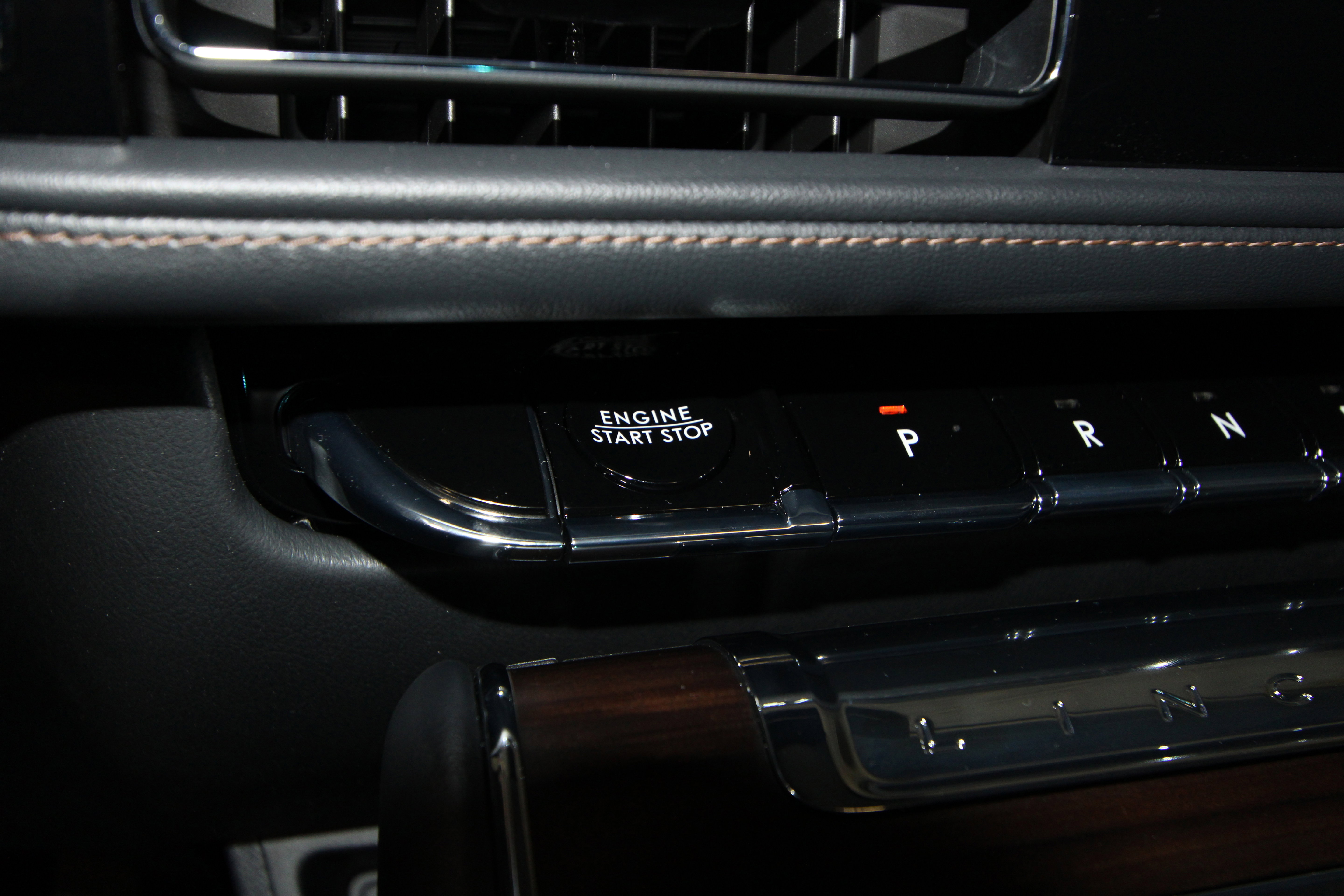 New 2026 Lincoln Aviator Reserve image 11