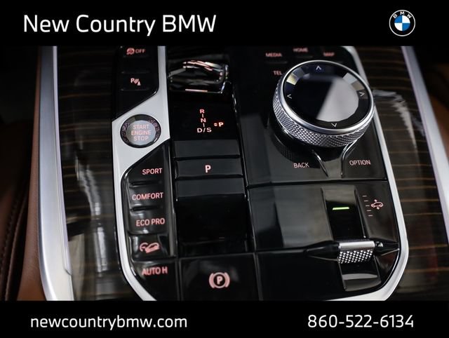 Used 2026 BMW X7 M60i AWD/4WD image 16