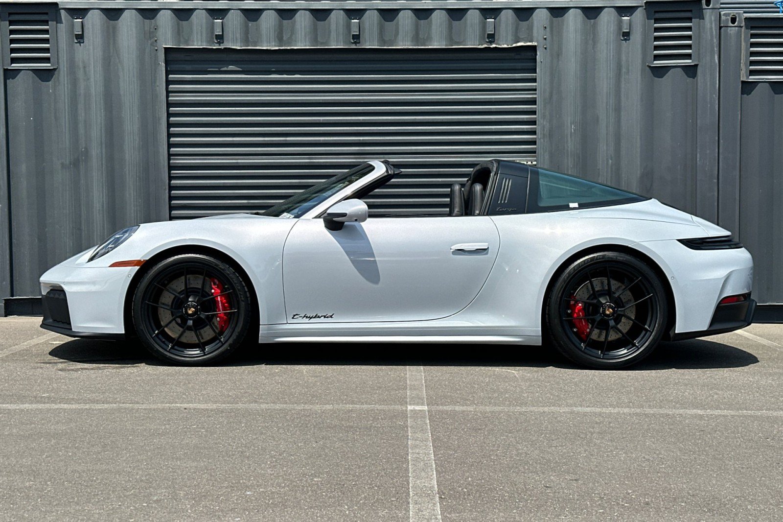 New 2026 Porsche 911 Targa 4 GTS AWD/4WD image 2