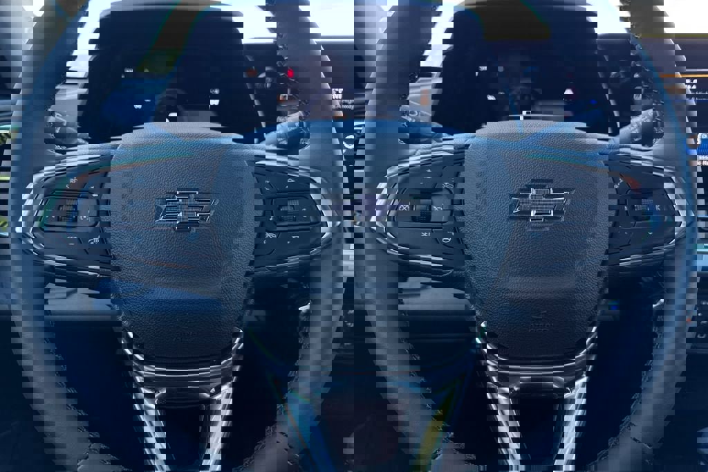 New 2026 Chevrolet Trax LT w/ Sunroof Package image 23