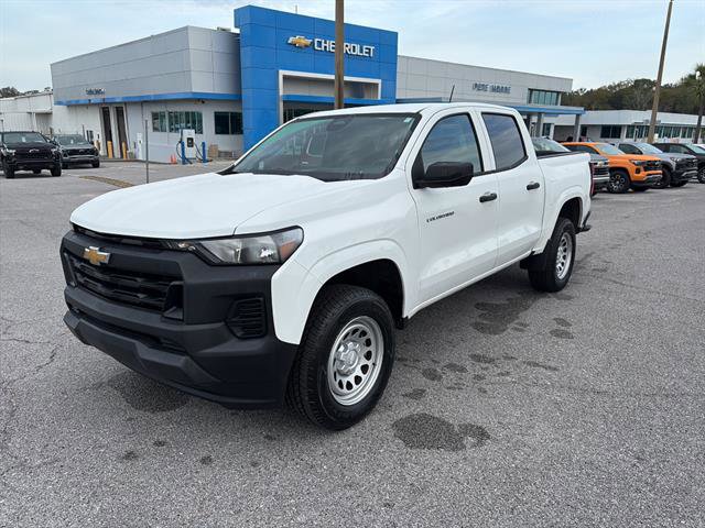 Used 2024 Chevrolet Colorado W/T image 3