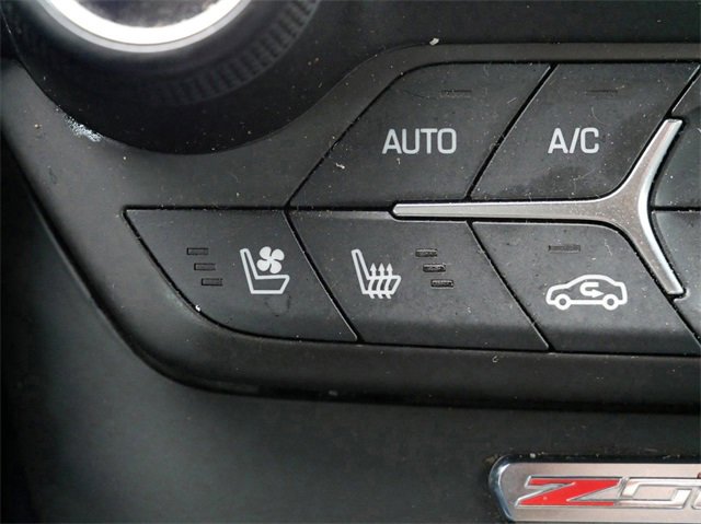 Used 2016 Chevrolet Corvette Z06 w/ 3LZ Preferred Equipment Group image 22