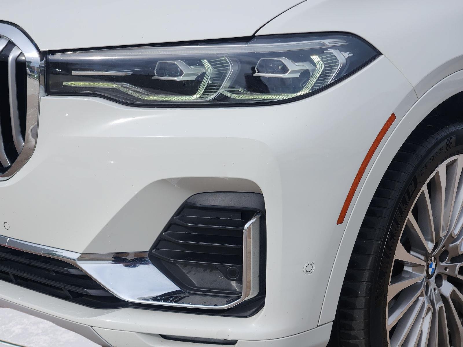 Used 2021 BMW X7 xDrive40i w/ Premium Package AWD/4WD image 8