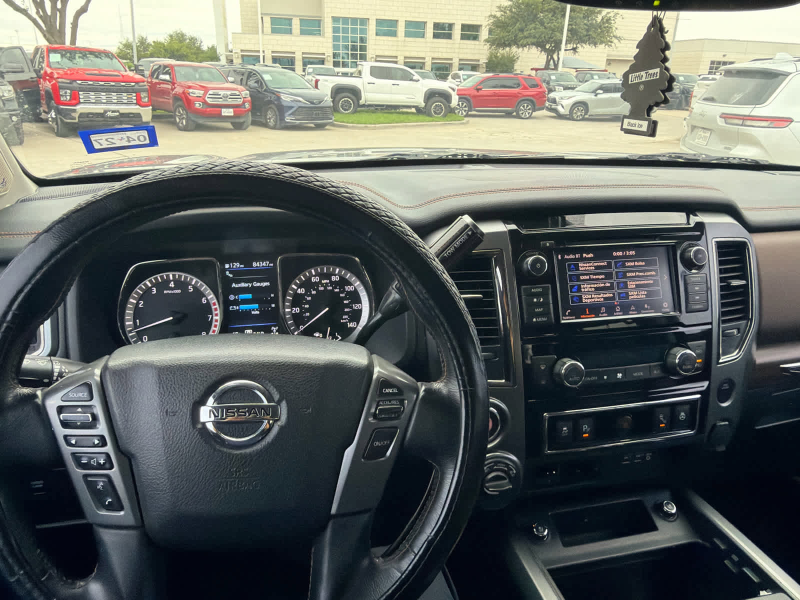 Used 2019 Nissan Titan Platinum Reserve w/ Platinum Utility Package AWD/4WD image 6
