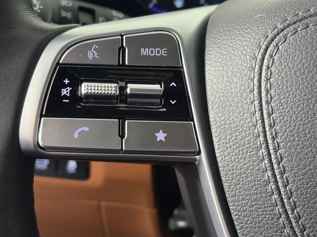 Used 2025 Kia Telluride SX X-Line AWD/4WD image 16