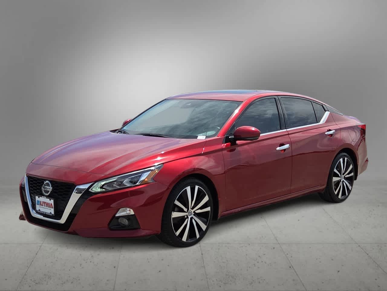 Used 2019 Nissan Altima 2.5 Platinum FWD image 1