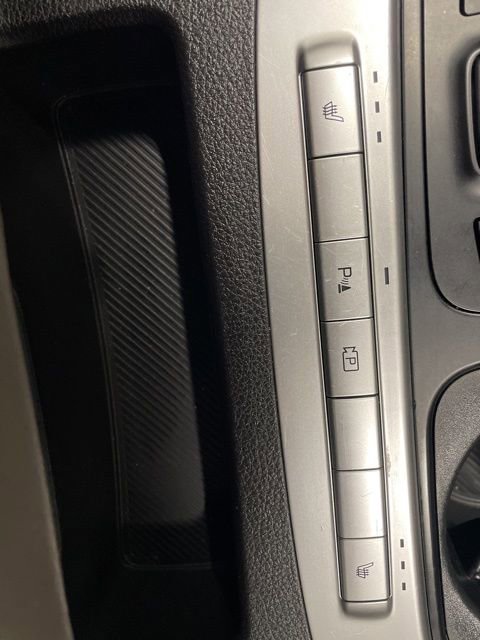 Used 2025 Kia Carnival image 30