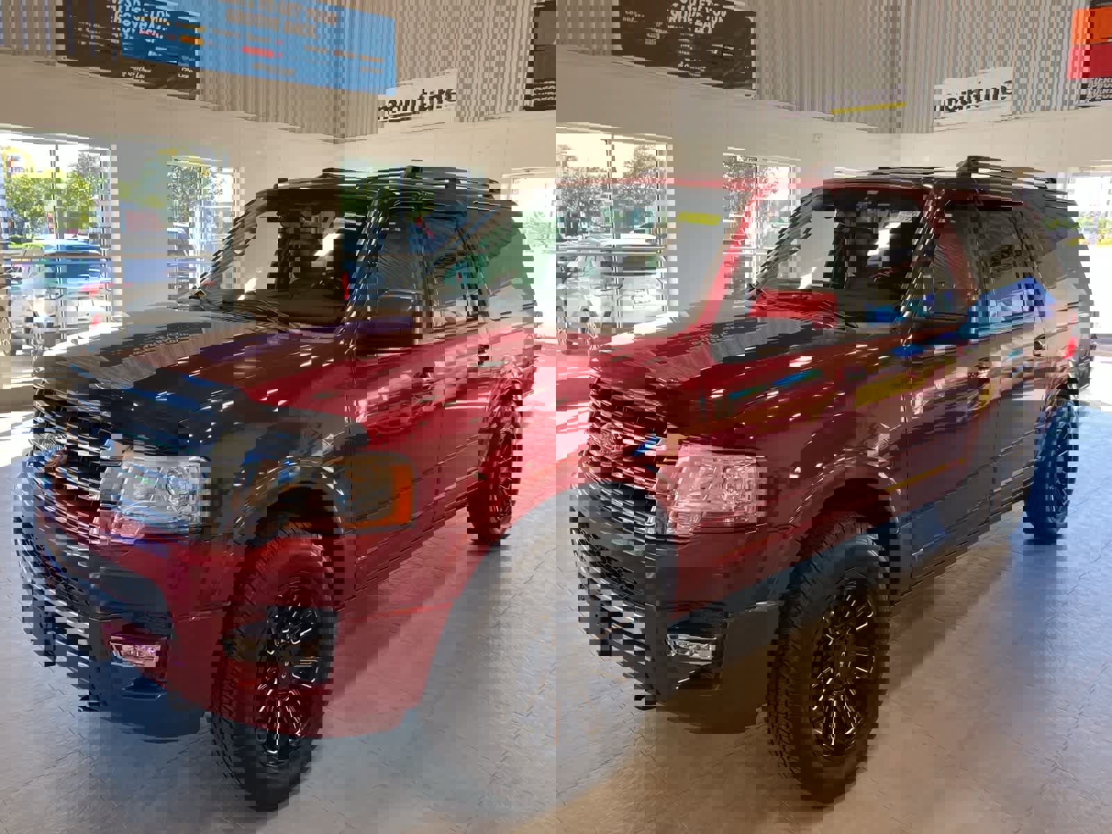 Used 2016 Ford Expedition EL Limited w/ Equipment Group 301A image 1