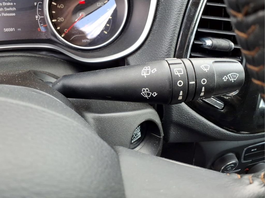 Used 2018 Jeep Compass Latitude w/ Popular Equipment Group AWD/4WD image 22