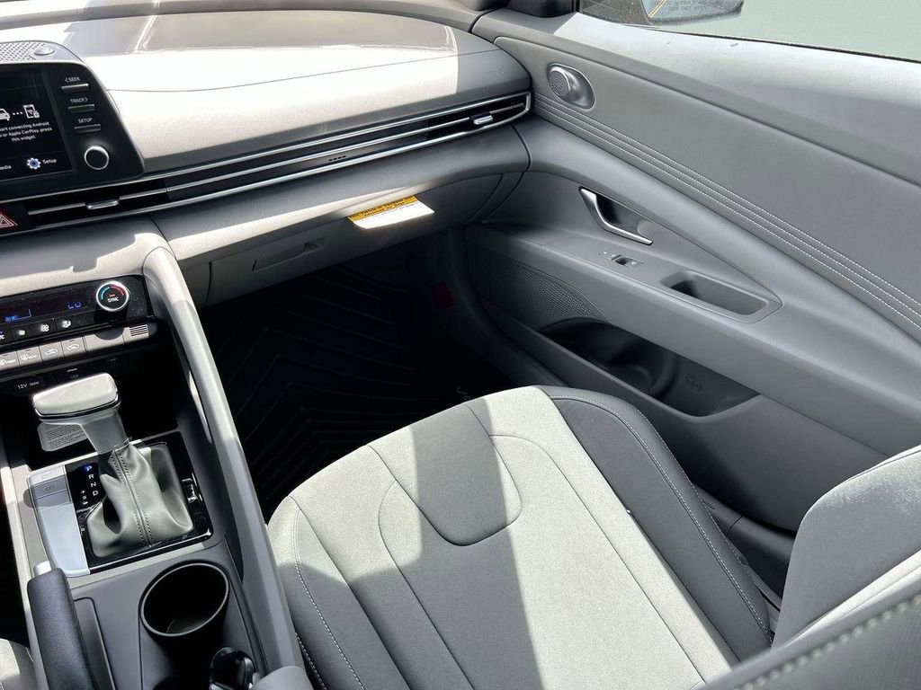 New 2026 Hyundai Elantra Sport FWD image 20