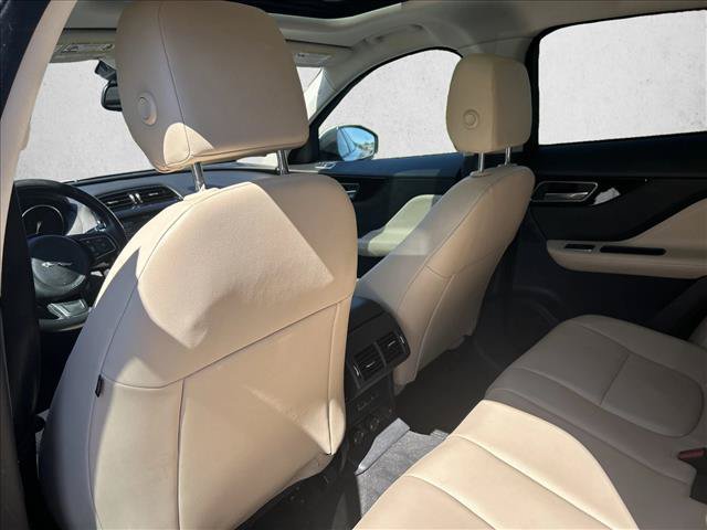 Used 2018 Jaguar F-PACE Premium AWD/4WD image 23