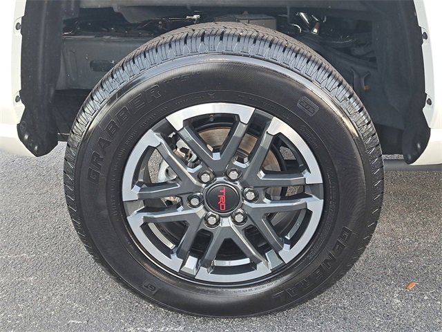 Used 2025 Toyota Tacoma TRD Sport image 7