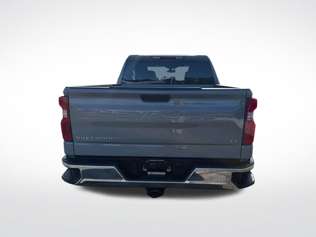 Used 2024 Chevrolet Silverado 1500 LT AWD/4WD image 10