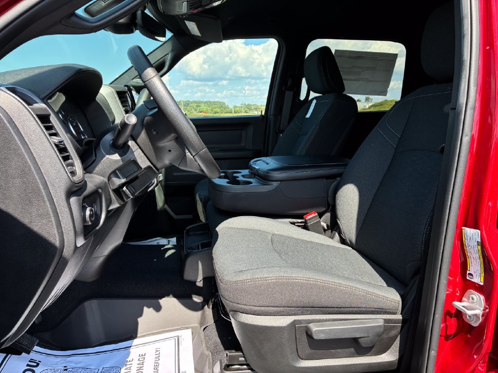 New 2026 RAM 3500 Tradesman AWD/4WD image 8