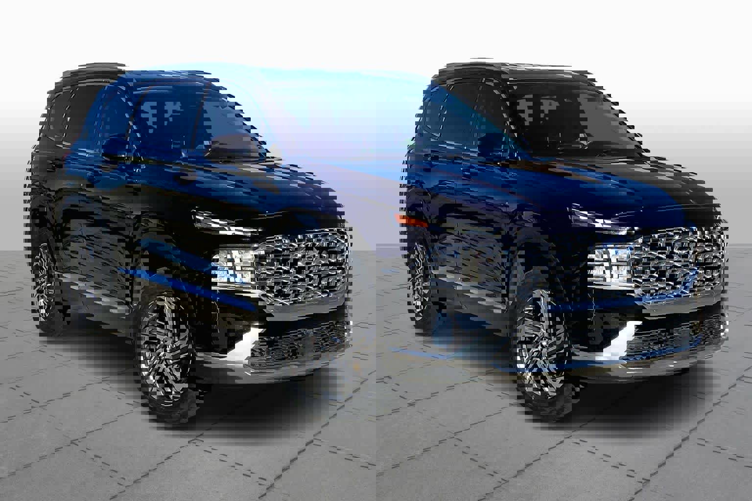 Used 2021 Hyundai Santa Fe SEL w/ Cargo Package image 2