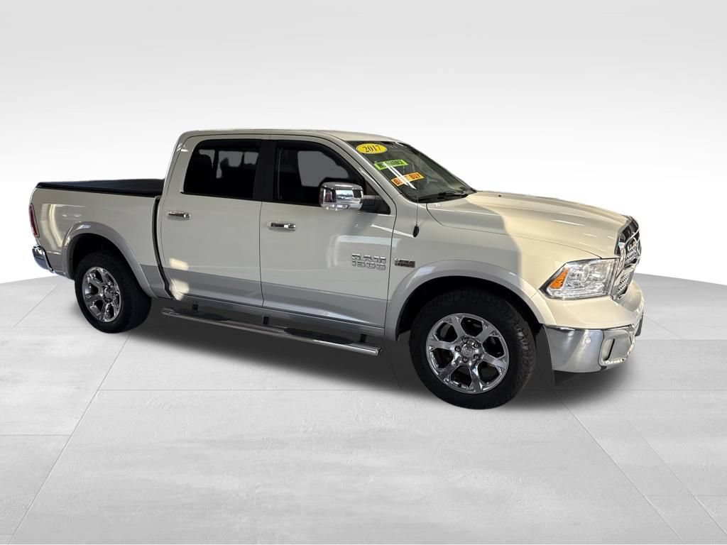 Used 2017 RAM 1500 Laramie w/ Convenience Group AWD/4WD image 10
