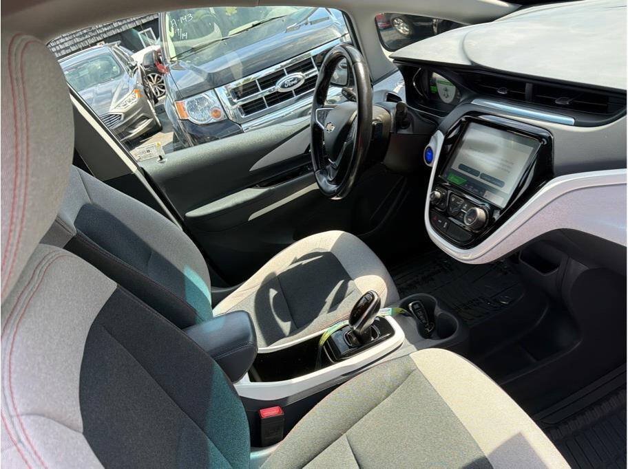 Used 2020 Chevrolet Bolt LT FWD image 7