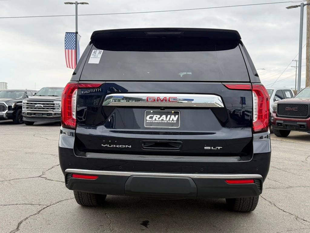 Used 2023 GMC Yukon SLT w/ SLT Premium Package image 6