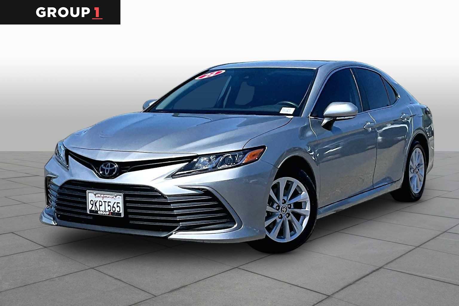 Used 2024 Toyota Camry LE w/ Convenience Package FWD image 1