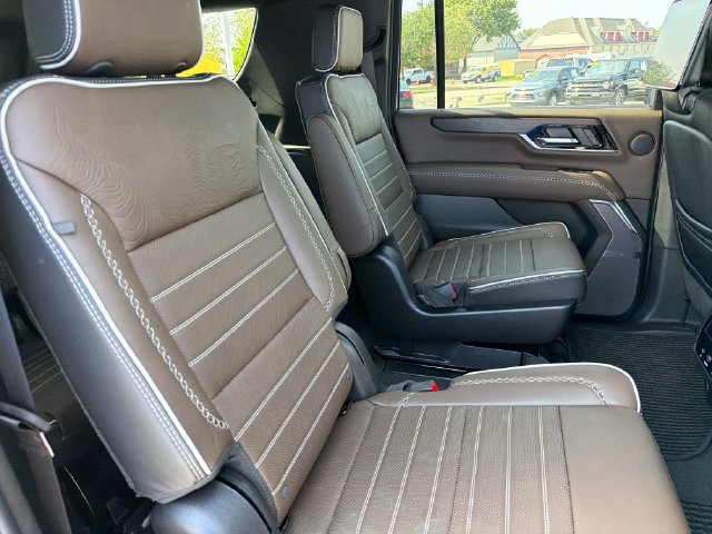New 2026 GMC Yukon XL Denali Ultimate AWD/4WD image 22
