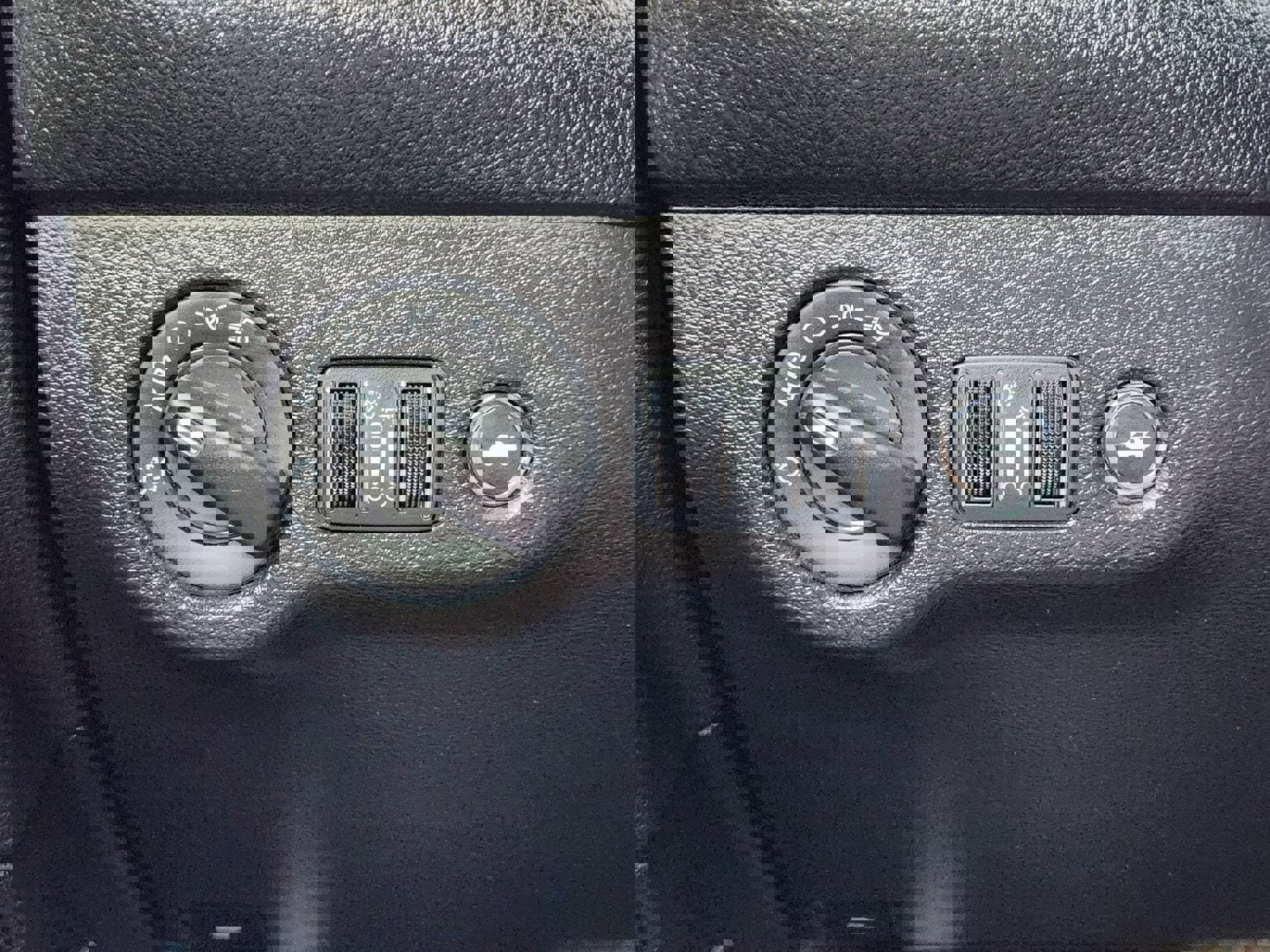 Certified 2023 Dodge Challenger R/T w/ Blacktop Package image 30