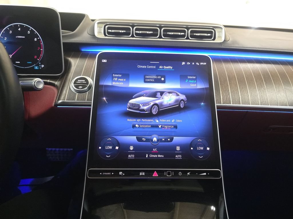 Used 2023 Mercedes-Benz S 580 4MATIC Sedan image 11