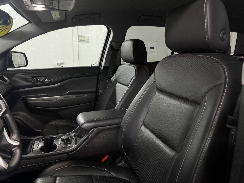 Used 2023 GMC Acadia SLT image 14