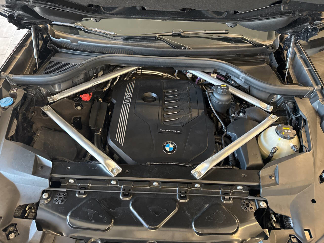 Used 2022 BMW X7 xDrive40i w/ M Sport Package image 41