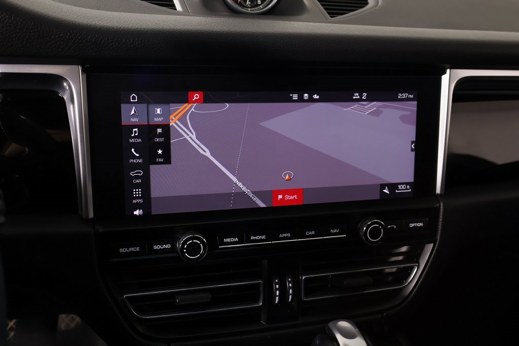 Used 2020 Porsche Macan image 8