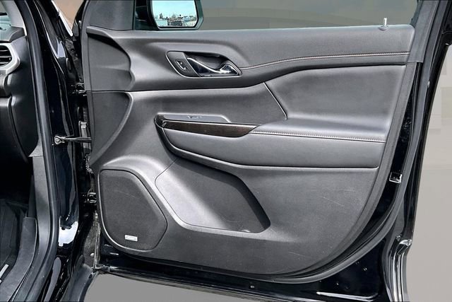 Used 2023 GMC Acadia AT4 w/ Technology Package image 19