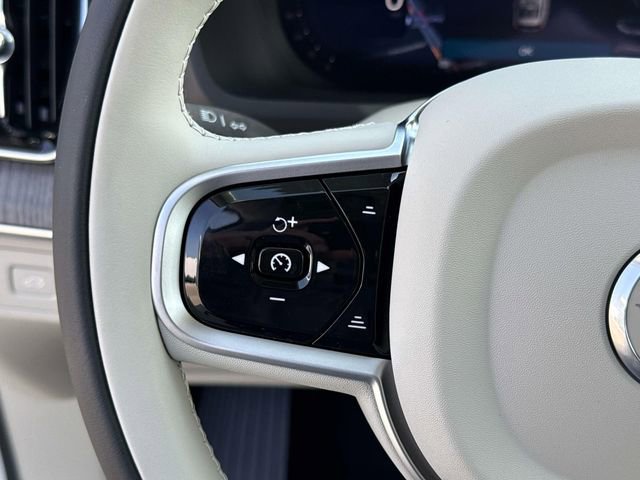 New 2026 Volvo XC90 B6 Ultra w/ Protection Package image 24