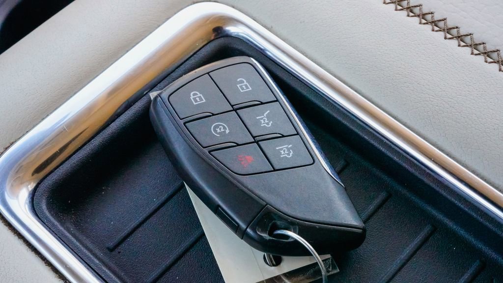 Used 2023 GMC Yukon Denali AWD/4WD image 26