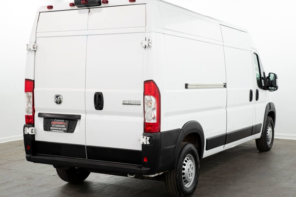 Used 2025 RAM ProMaster 2500 w/ Convenience Group FWD image 12