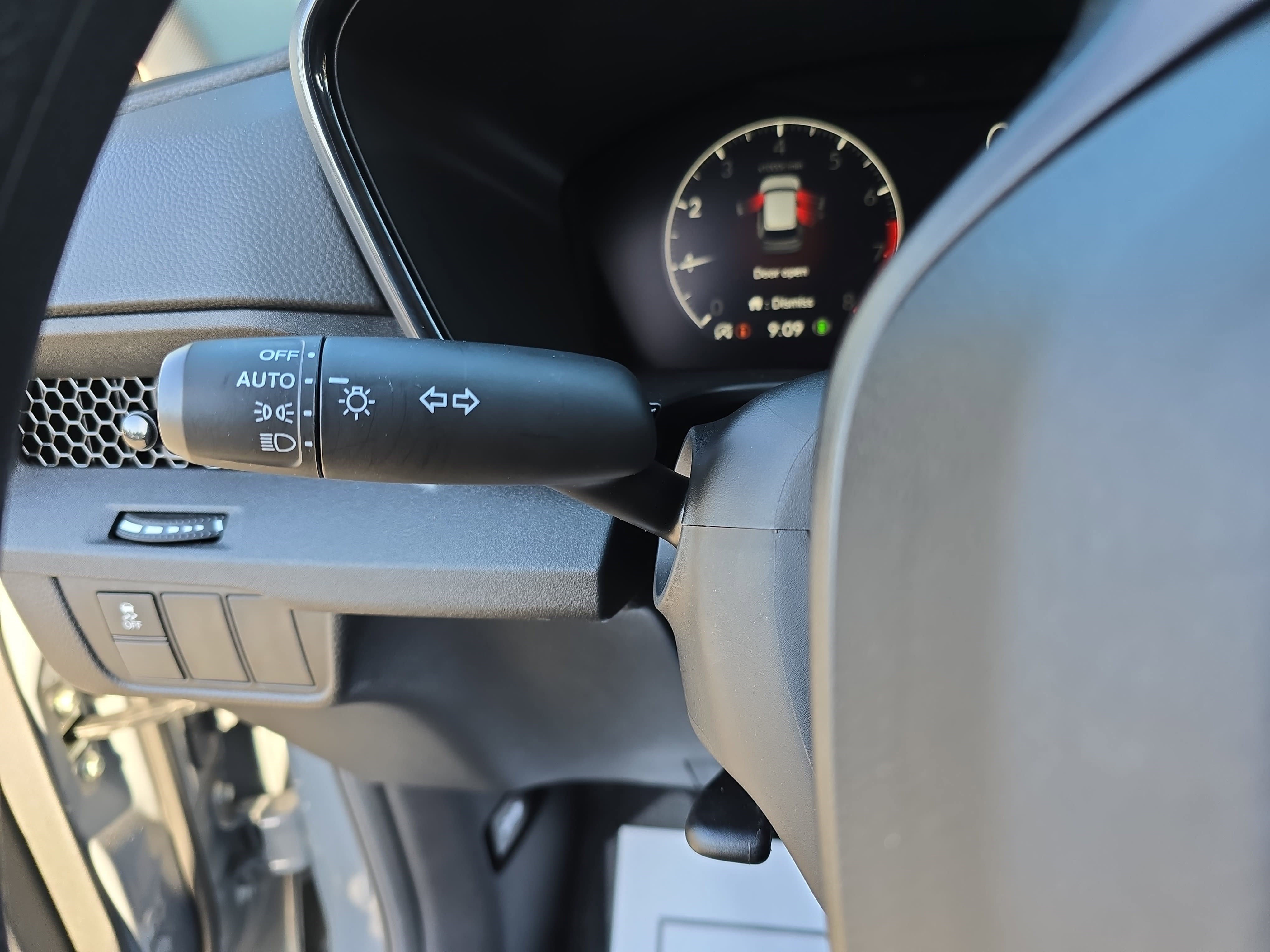 Used 2025 Honda CR-V LX image 26