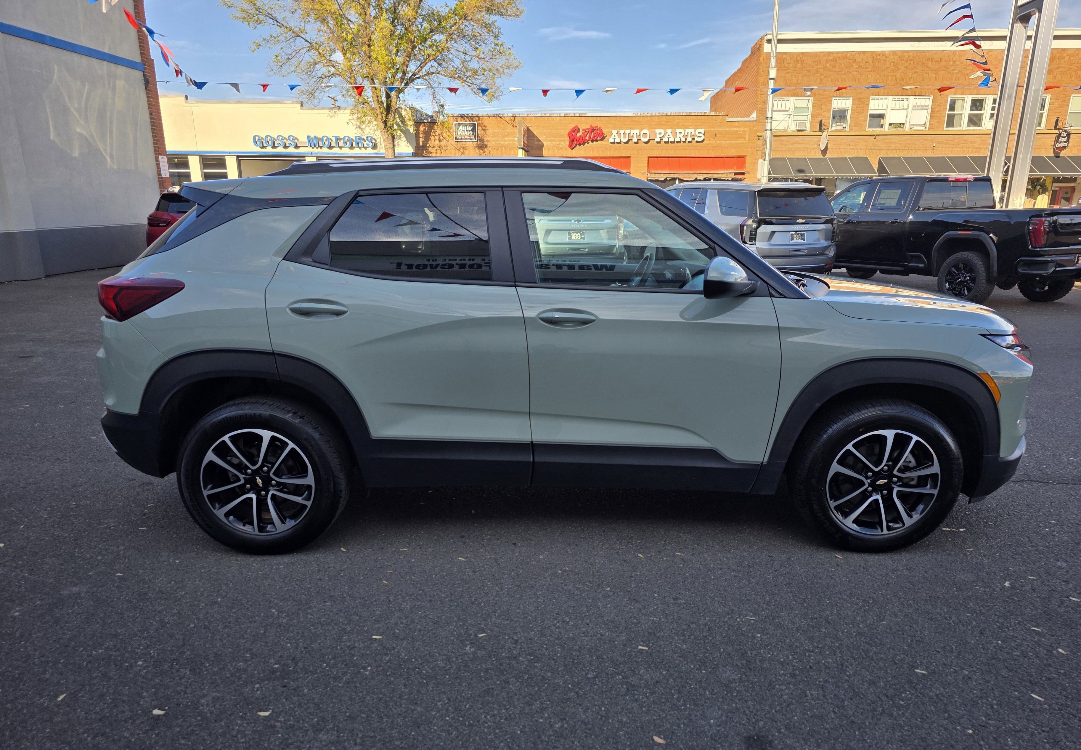 Used 2025 Chevrolet TrailBlazer LT image 9