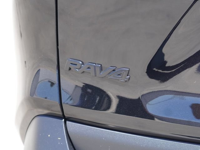 Used 2024 Toyota RAV4 LE AWD/4WD image 11