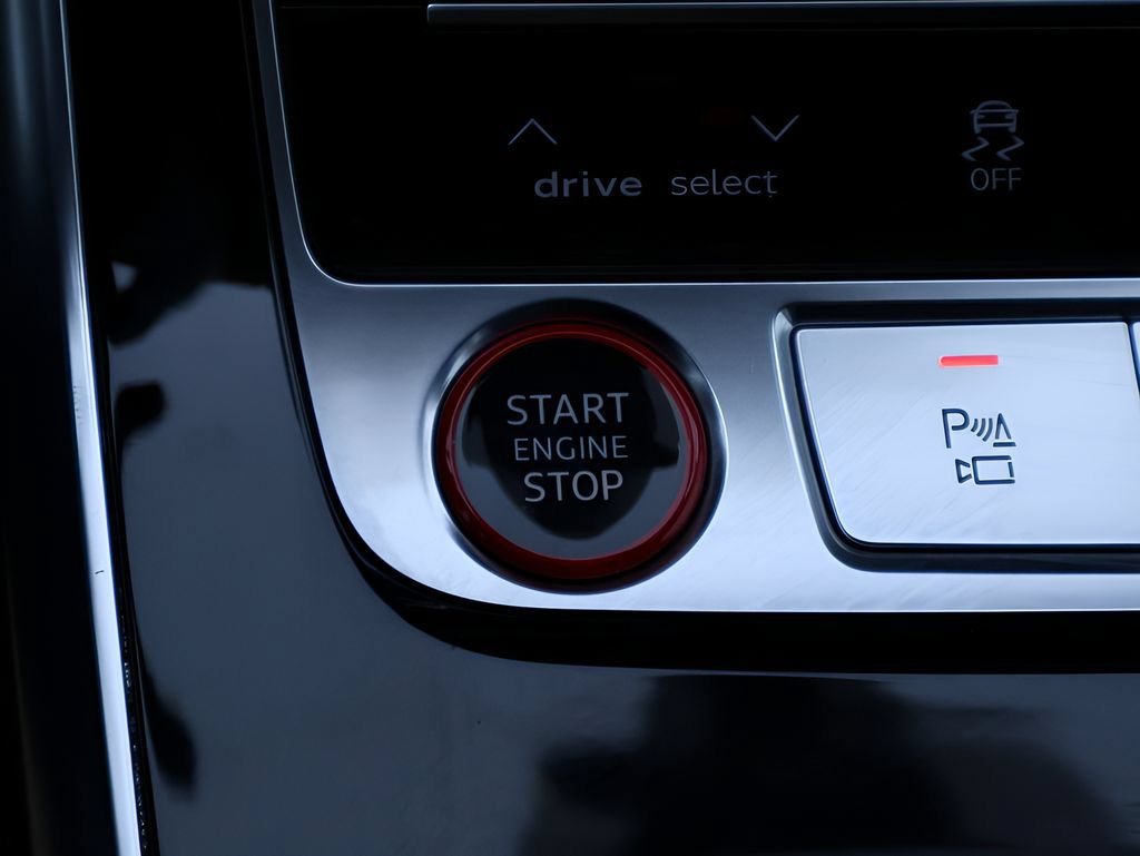 Used 2022 Audi SQ7 Prestige AWD/4WD image 28