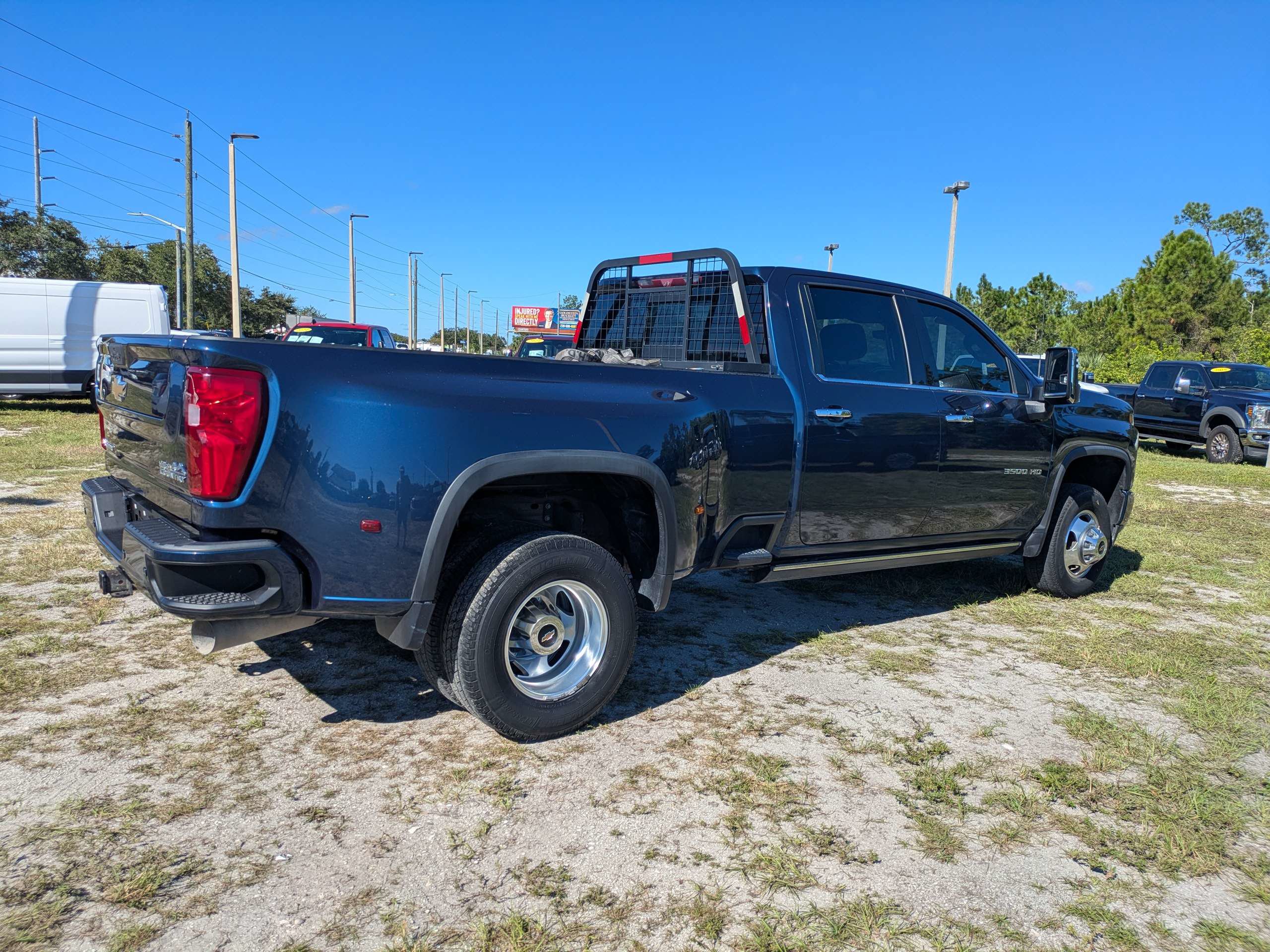 Used 2023 Chevrolet Silverado 3500 High Country AWD/4WD image 3