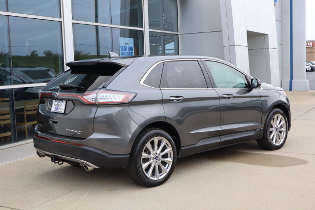 Used 2018 Ford Edge Titanium w/ Equipment Group 301A AWD/4WD image 3