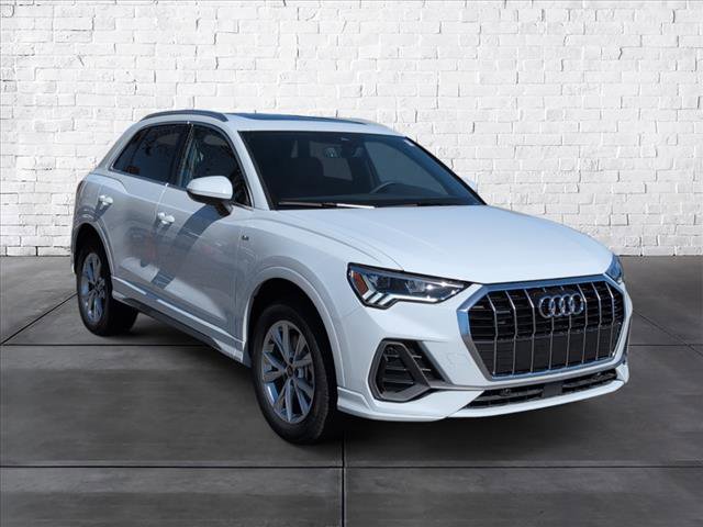 New 2025 Audi Q3 2.0T Premium