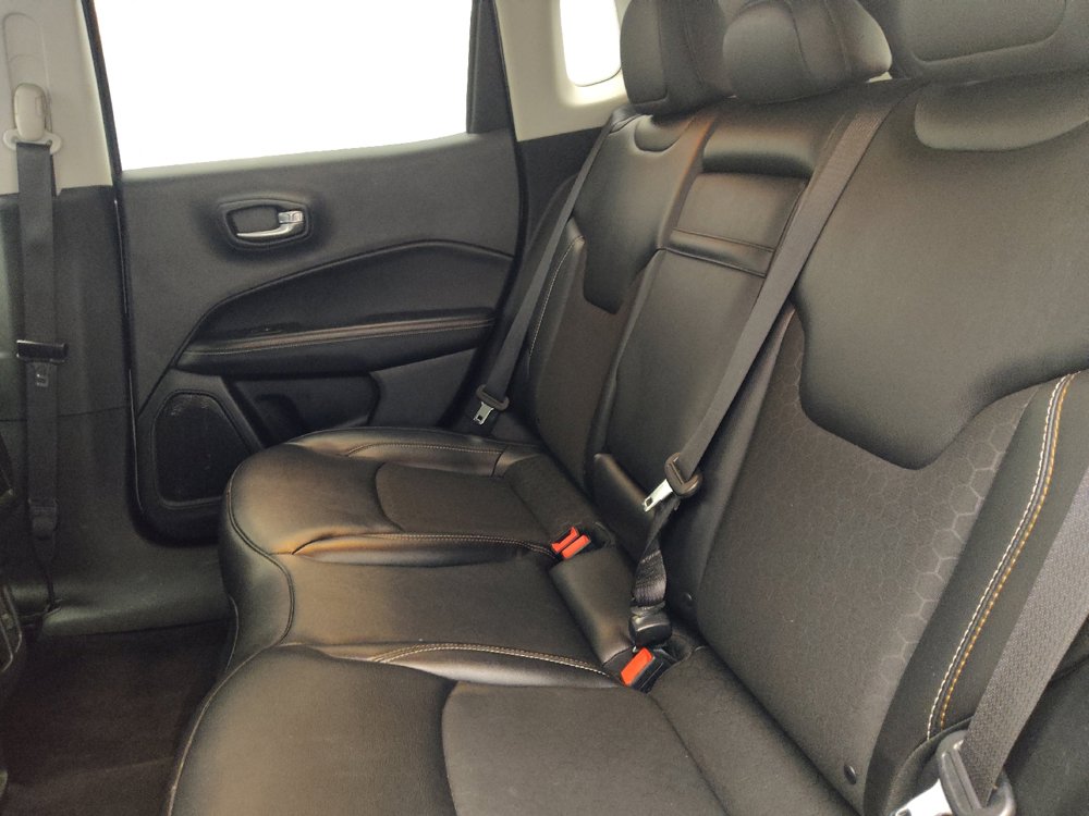 Used 2019 Jeep Compass Latitude w/ Popular Equipment Group AWD/4WD image 18