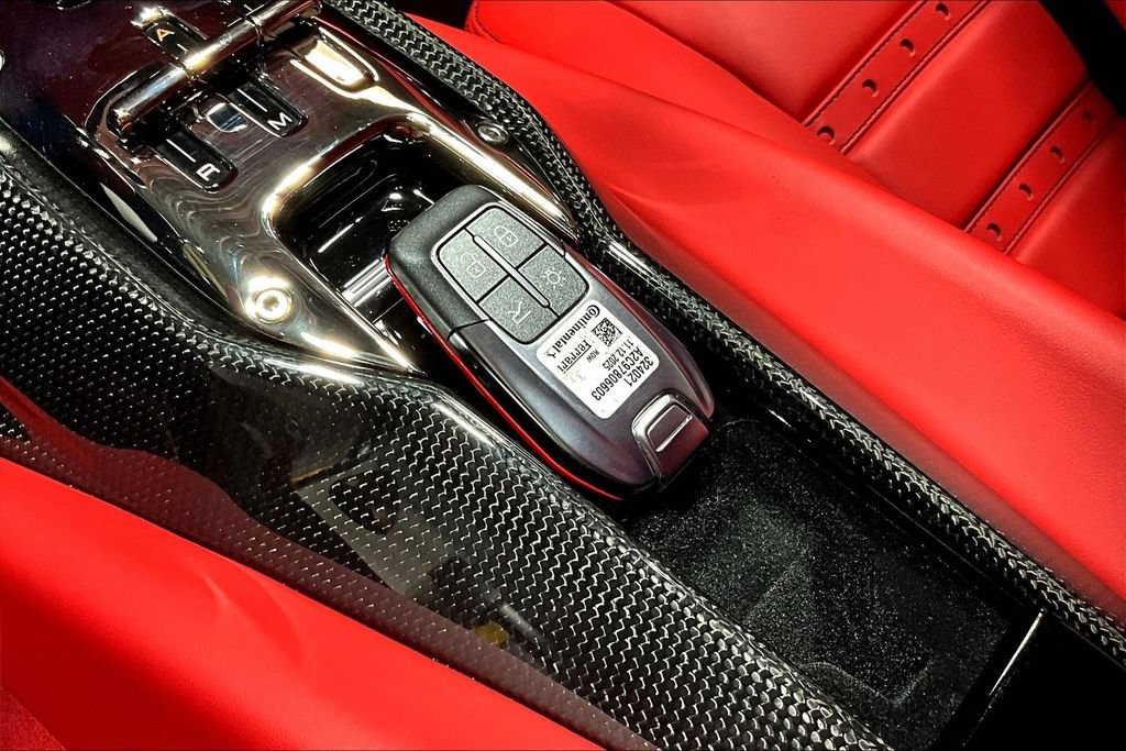 Used 2022 Ferrari 812 Competizione RWD image 29
