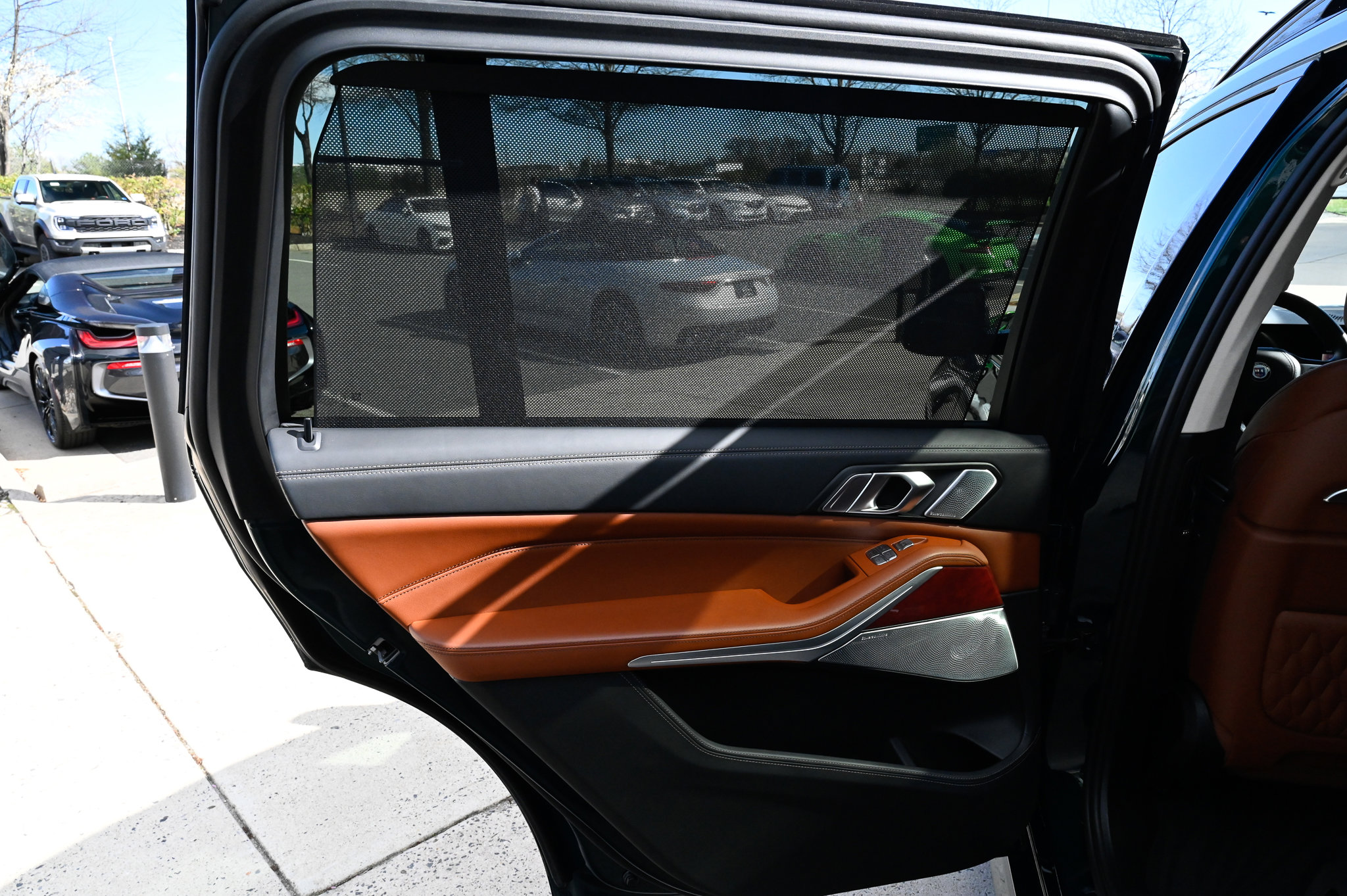 Used 2024 BMW ALPINA XB7 image 39