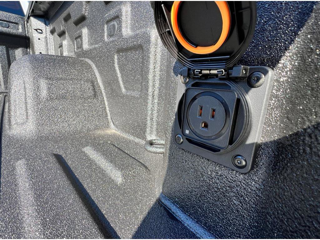 New 2025 Chevrolet Silverado 1500 RST image 25