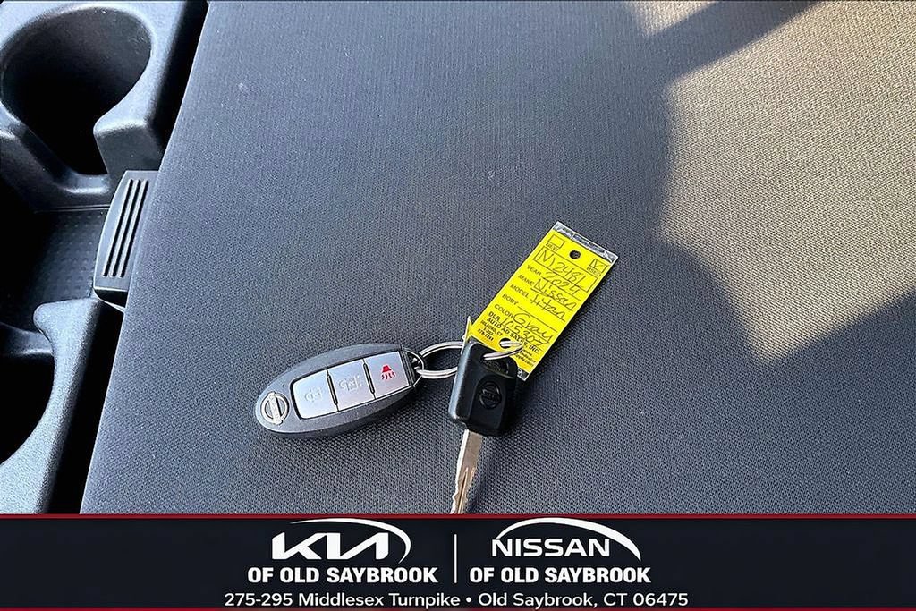 Used 2024 Nissan Titan SV w/ Accessory Utility Package AWD/4WD image 34