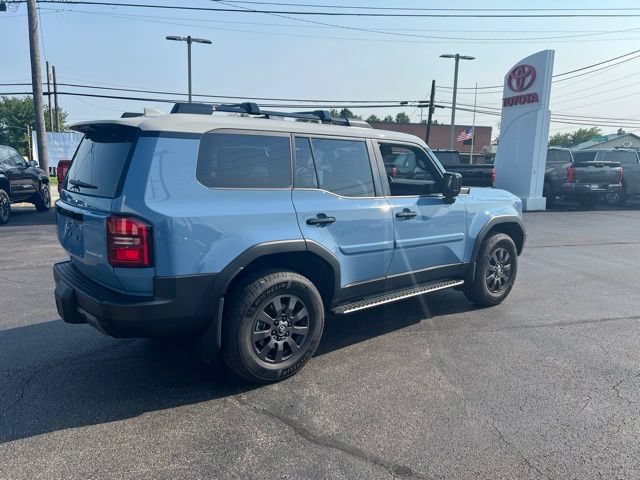 Used 2025 Toyota Land Cruiser w/ Premium Package AWD/4WD video 3