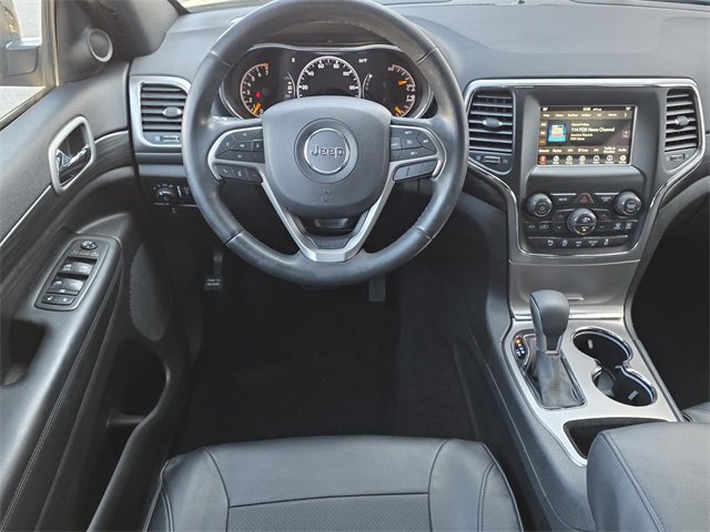 Used 2019 Jeep Grand Cherokee Laredo image 11