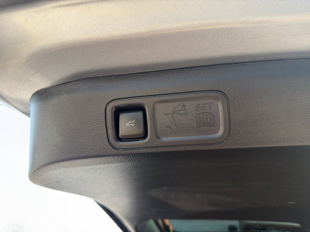 Used 2024 Ford Expedition Max XLT image 20