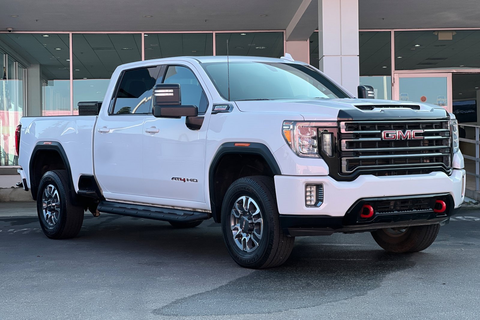 Used 2021 GMC Sierra 2500 AT4 w/ Gooseneck/5TH Wheel Package image 2